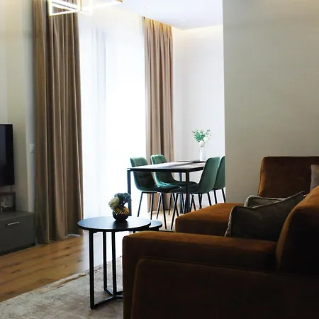 Apartment Lindi's 8/4 Tirana
