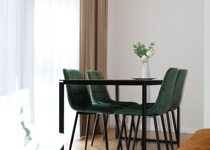 Apartament Lindi's 8/4 *